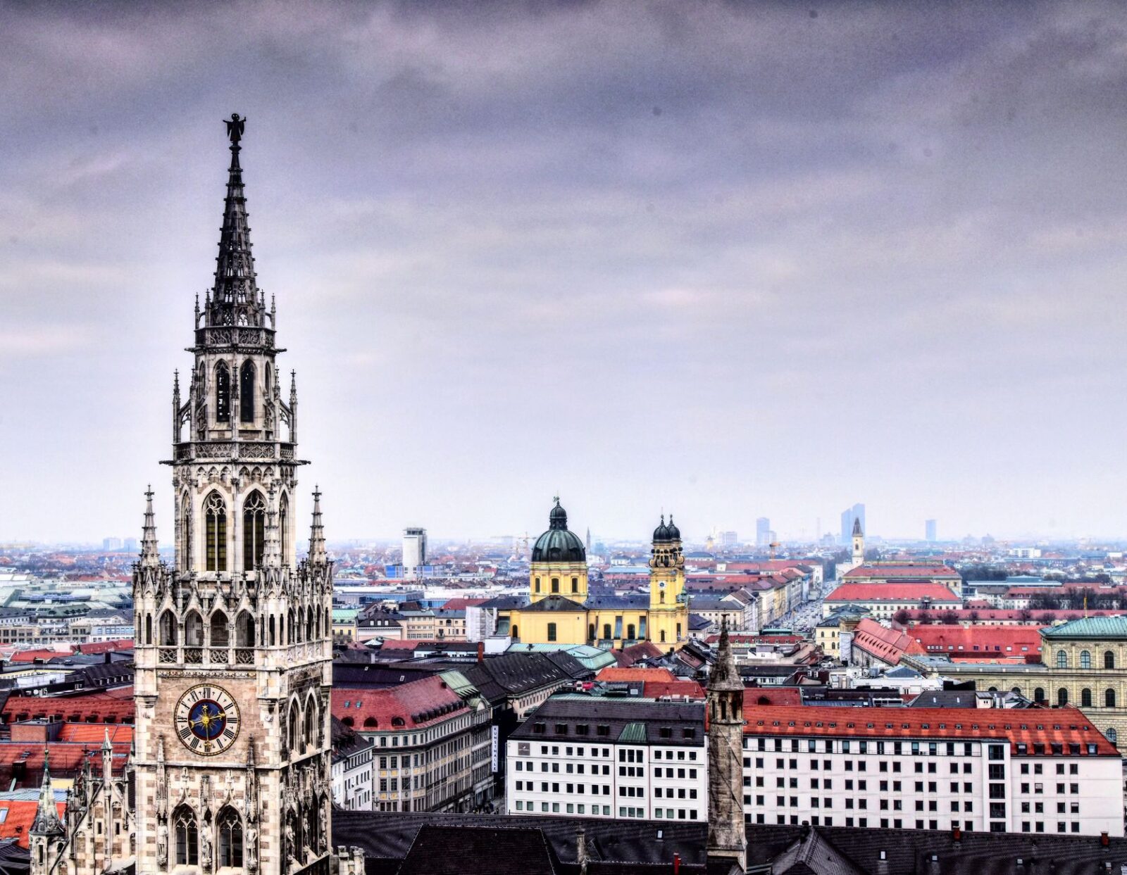 Wohnen in München: Mieten, Kaufen, Umziehen
